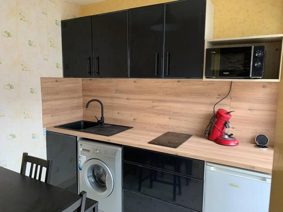 Appartement Confortable Et Tranquillite Assurer トゥール エクステリア 写真